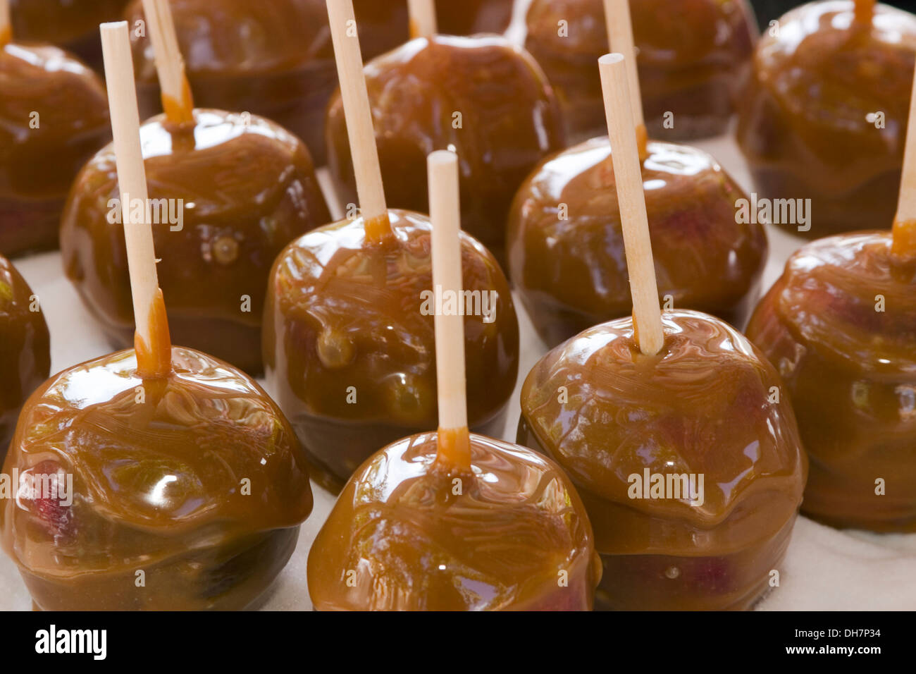 Candied apples, Fiesta de Santa Fe, New Mexico USA Stock Photo Alamy
