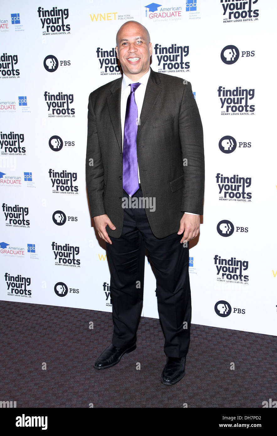 Mayor Cory Booker at premiere of 'Finding Your Roots' at Frederick P Rose Hall Jazz at Lincoln Center Featuring: Mayor Cory Stock Photo