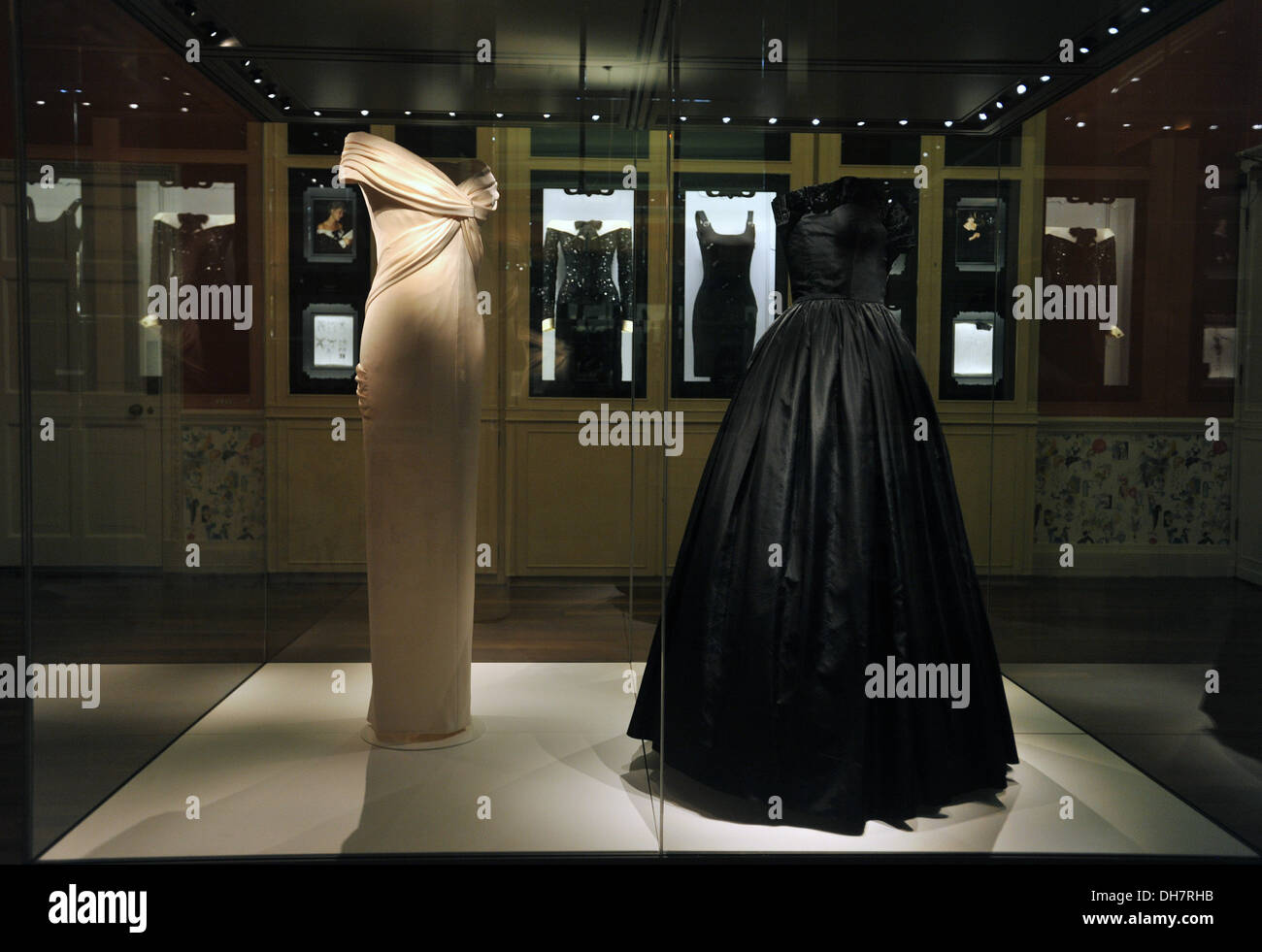 banquet dinner dress