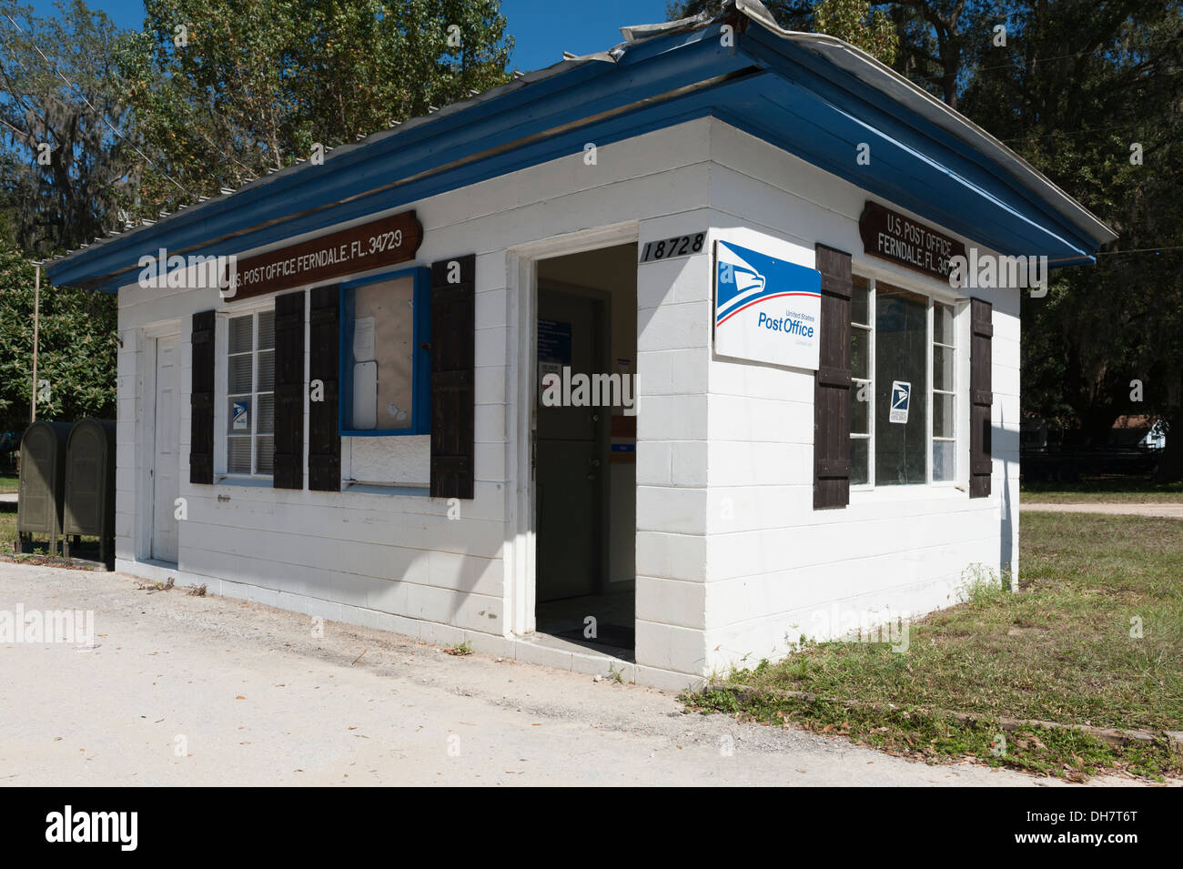 post office hallandale