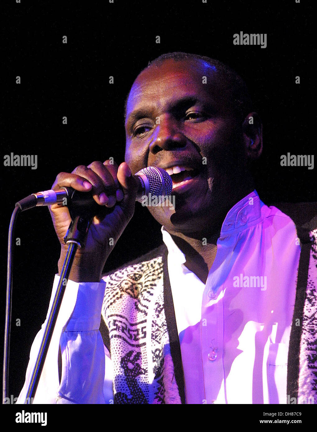 Oliver Mtukudzi musician and singer from Zimbabwe performs at the CD