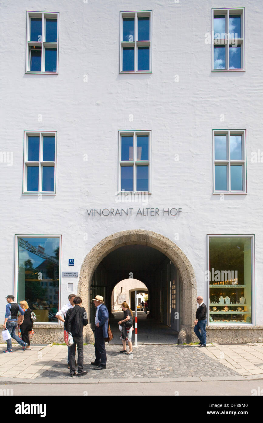 Vinorant Alten Hof restaurant in the historic district of Altstadt-Lehel, Munich, Bavaria Stock Photo