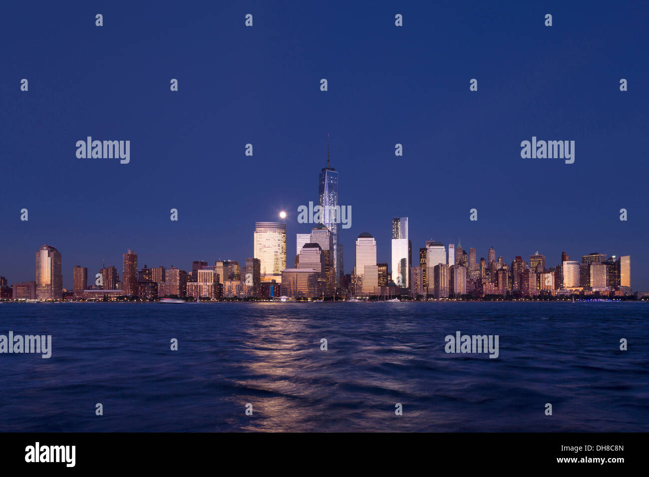 DOWNTOWN SKYLINE HUDSON RIVER MANHATTAN NEW YORK CITY USA Stock Photo ...
