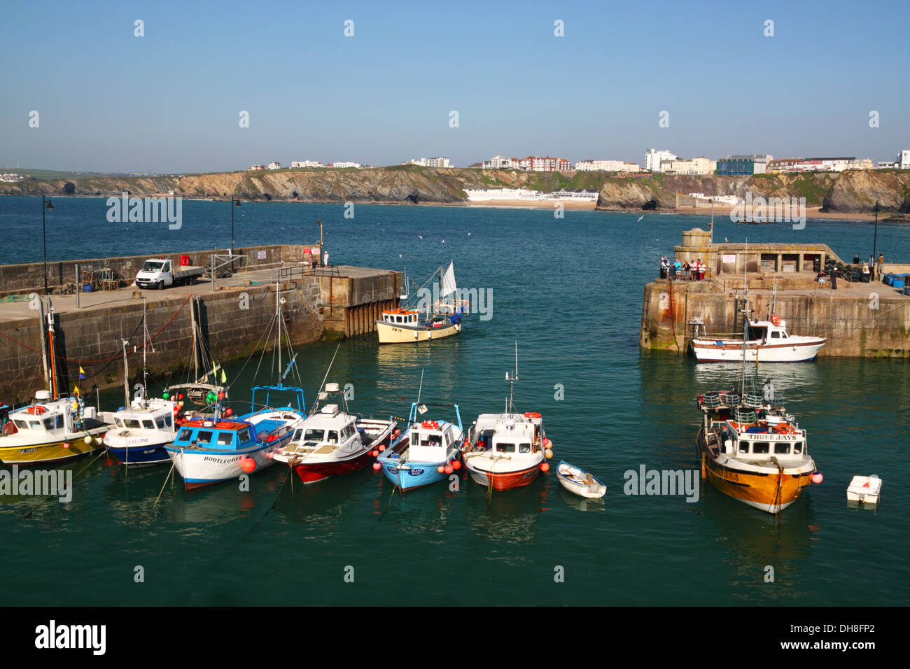 Boats in a harbour hi-res stock photography and images - Alamy