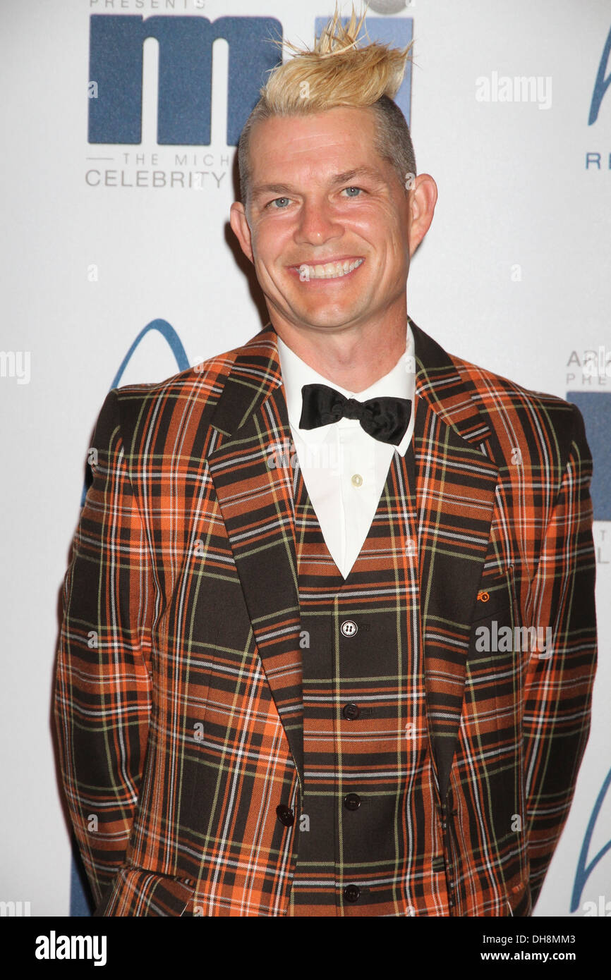 Adrian young where hi-res stock photography and images - Alamy