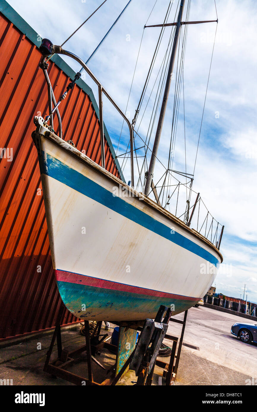 Hull boat hires stock photography and images Alamy