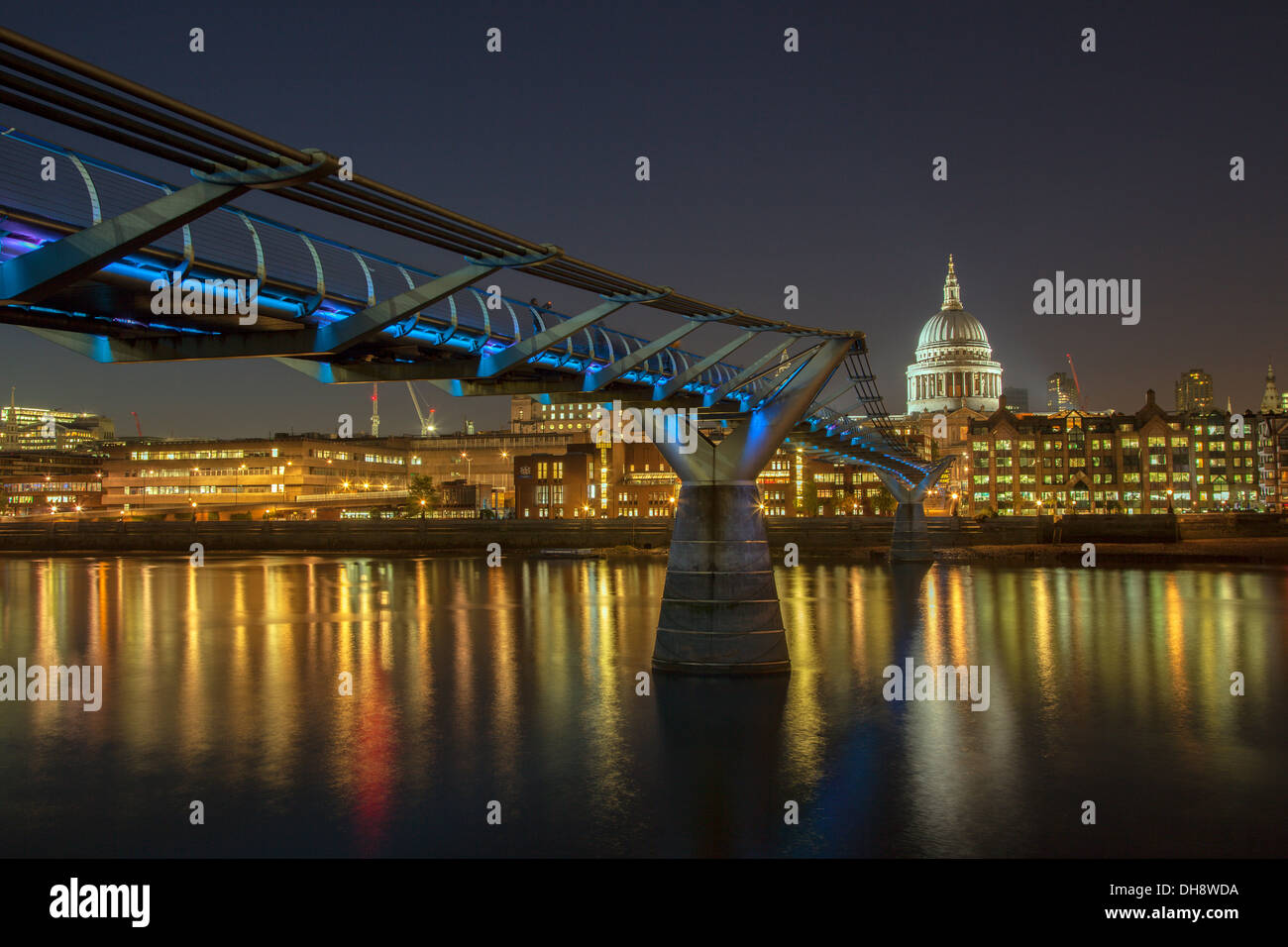 Pedestrian bridge across river hi-res stock photography and images - Alamy