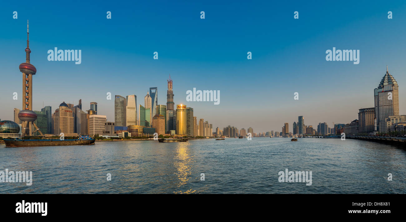 The bund and pudong hi-res stock photography and images - Alamy