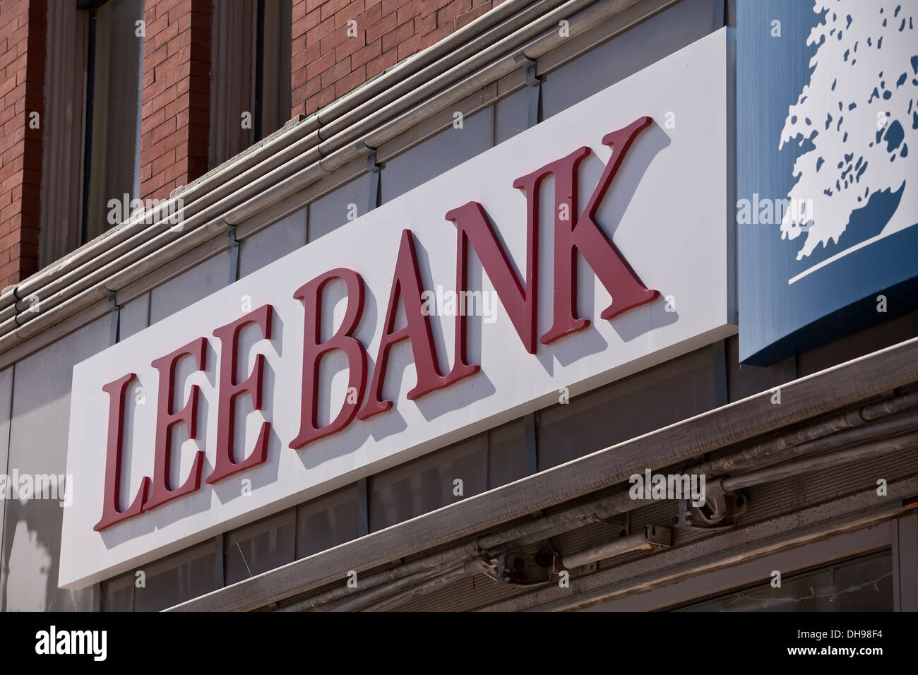 A Lee Bank branch is pictured in Pittsfield, Massachusetts Stock Photo -  Alamy