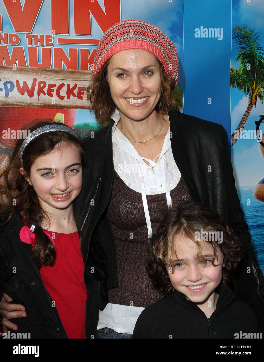 Amy Brenneman with her Children Twentieth Century Fox Home Entertainment's 'Alvin And Chipmunks: Chipwrecked' Blu-ray and DVD Stock Photo