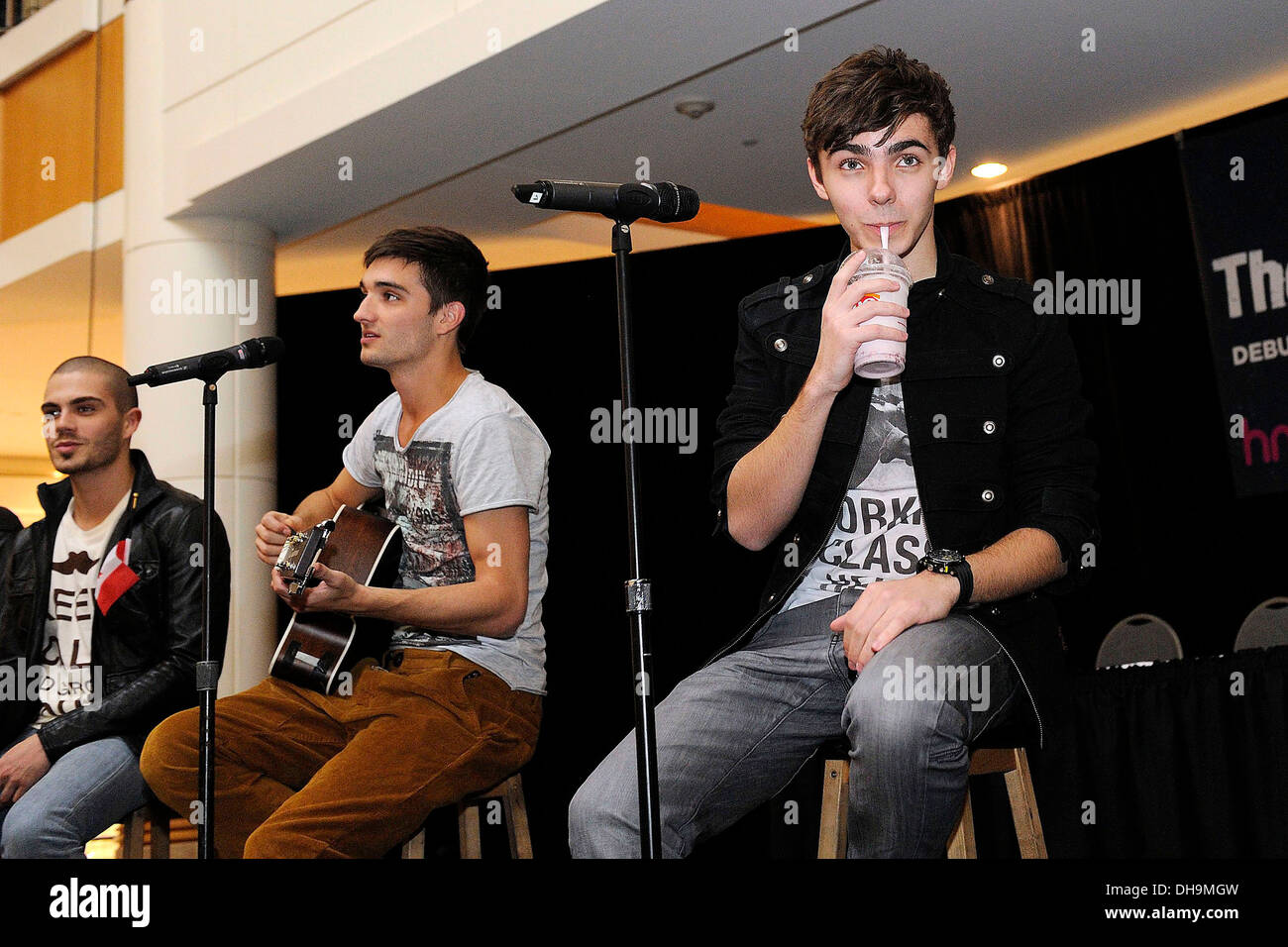 Max Tom Parker and Nathan Sykes 'The Wanted' acoustic