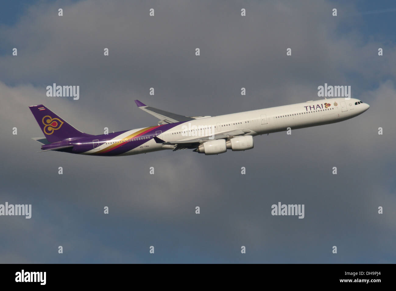 THAI INTERNATIONAL AIRLINES AIRBUS A340 600 Stock Photo
