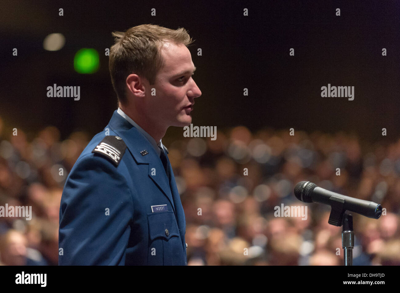 A U.S. Air Force Academy Cadet questions Chairman of the Joint Chiefs of Staff Gen. Martin E. Dempsey in Arnold Hall Auditorium Stock Photo