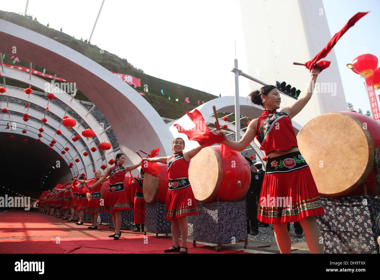 Recordbreaking Suspension Bridge! newly opened Anzhaite bridge has