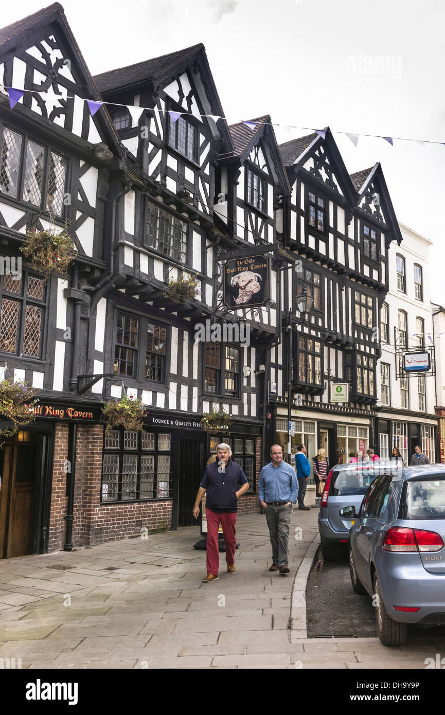 The medieval old walled town of Ludlow in south Shropshire with Tudor and Elizabethan style shops in busy narrow streets Stock Photo