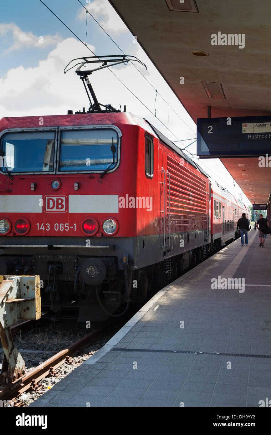 german railway station Warnemunde Rostock Germany. Local Deutsche Bahn  trains at the platform Stock Photo - Alamy