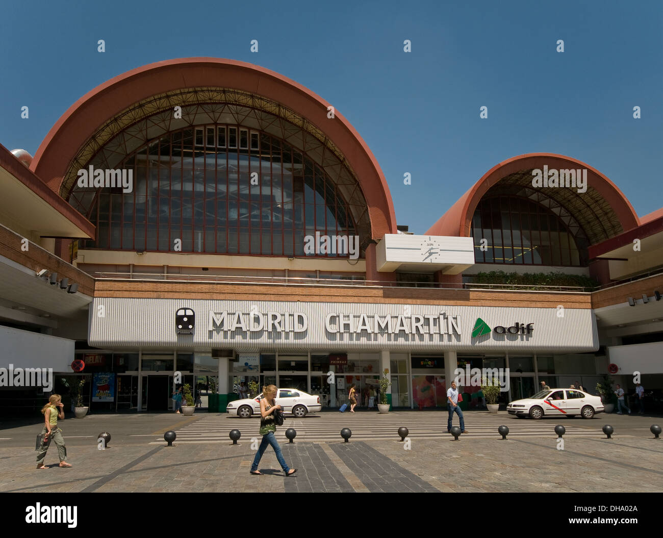 Chamartin train station hires stock photography and images Alamy