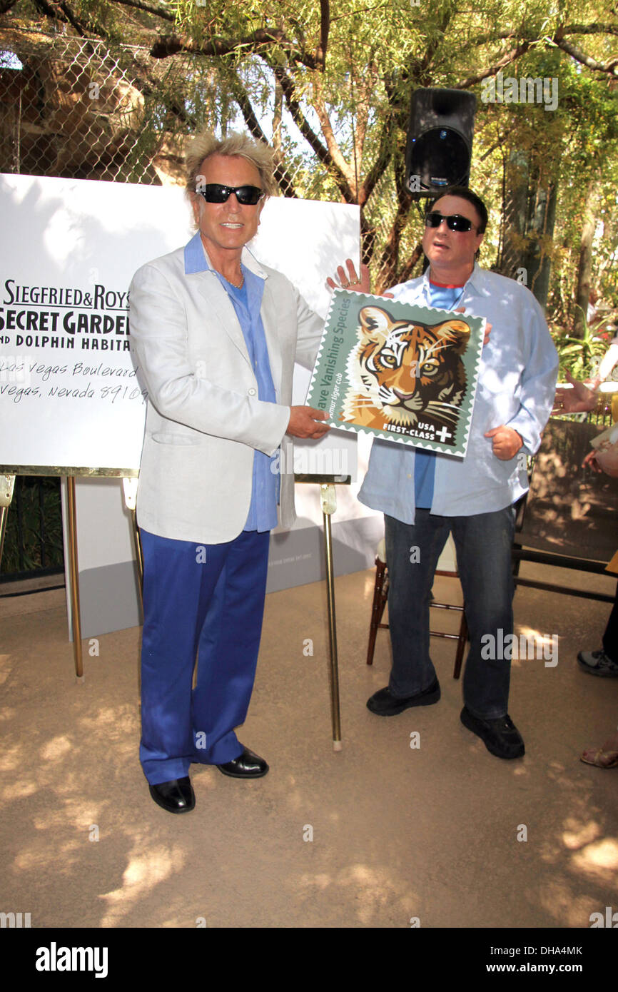 Siegfried And Roy Magicians Of The Century