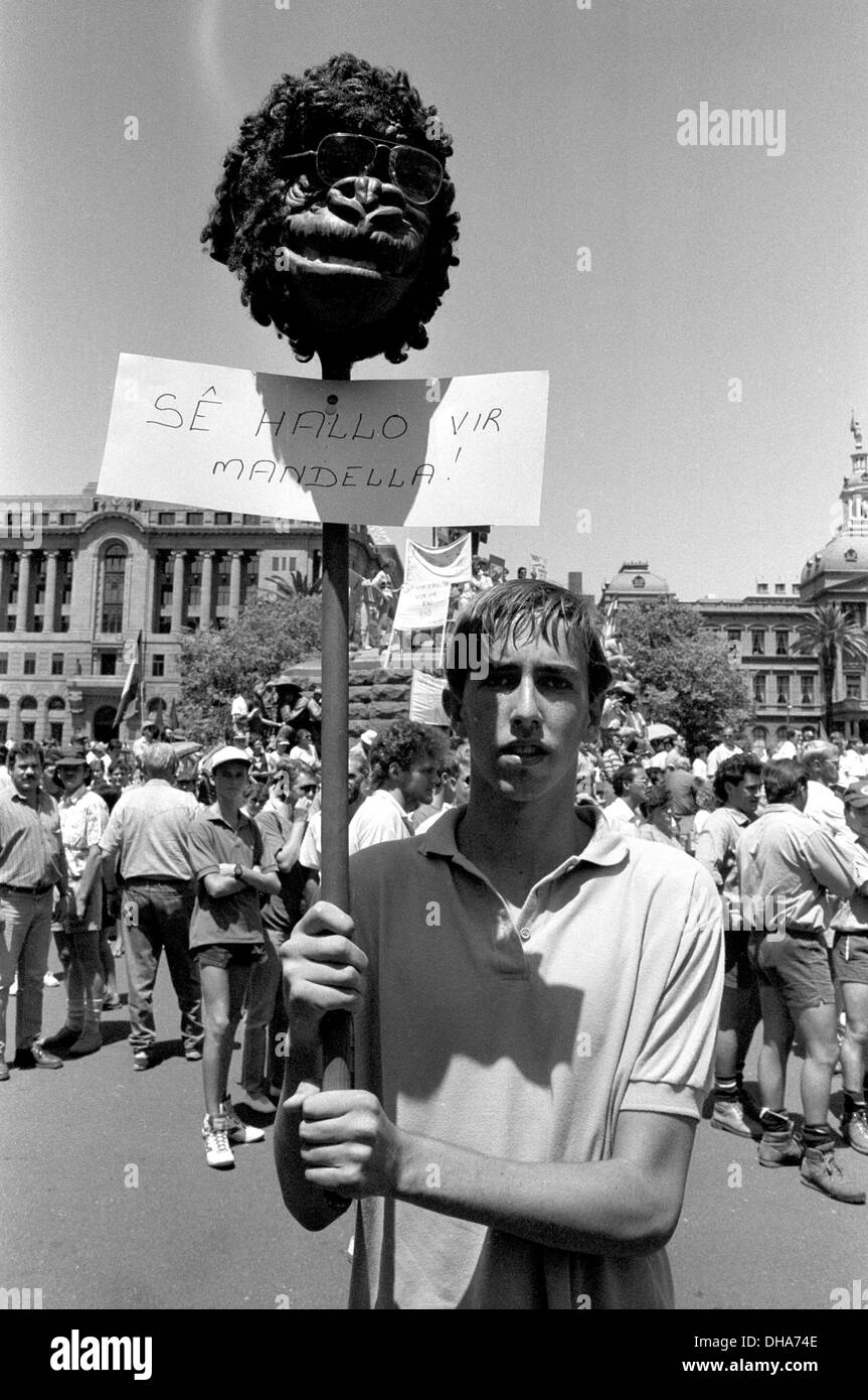 Members Afrikaner Weerstandsbeweging Awb Stand Guard Foto stock