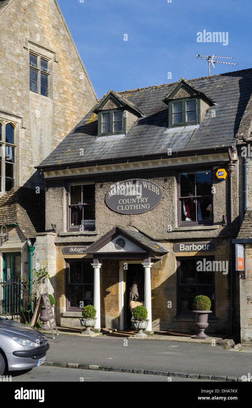 Mangan & Webb Country Clothing shop in the Cotswold town of Stow-on-the-Wold Stock Photo