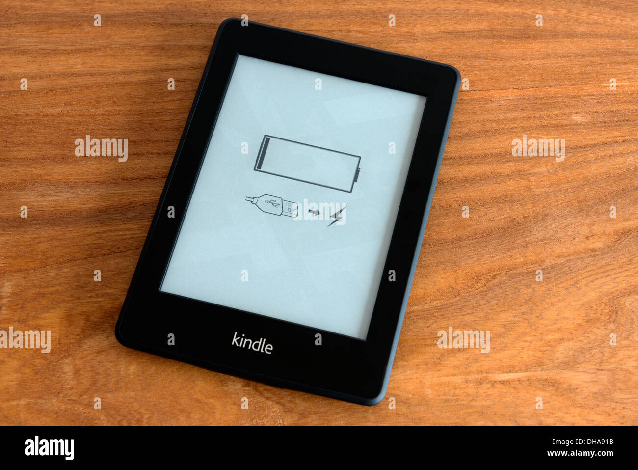 Kindle showing low battery power Stock Photo - Alamy