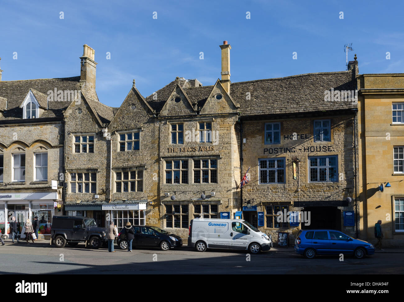 The Kings Arms Hotel and old Posting House in the Cotswold town of Stow-on-the-Wold Stock Photo