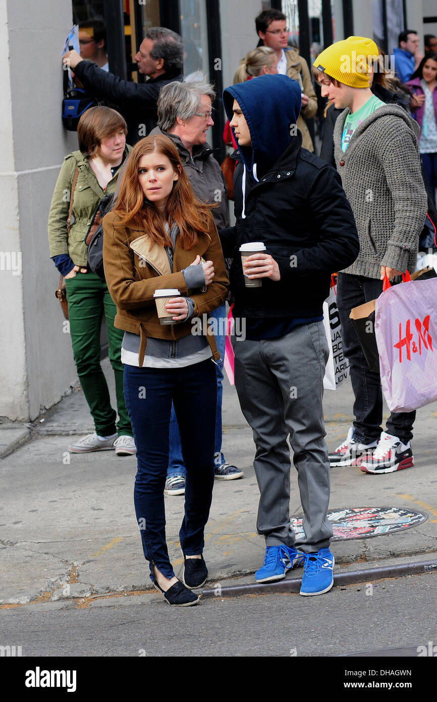 Kate Mara and her boyfriend Max Minghella out and about in Manhattan New  York City USA - 12.04.12 Stock Photo - Alamy