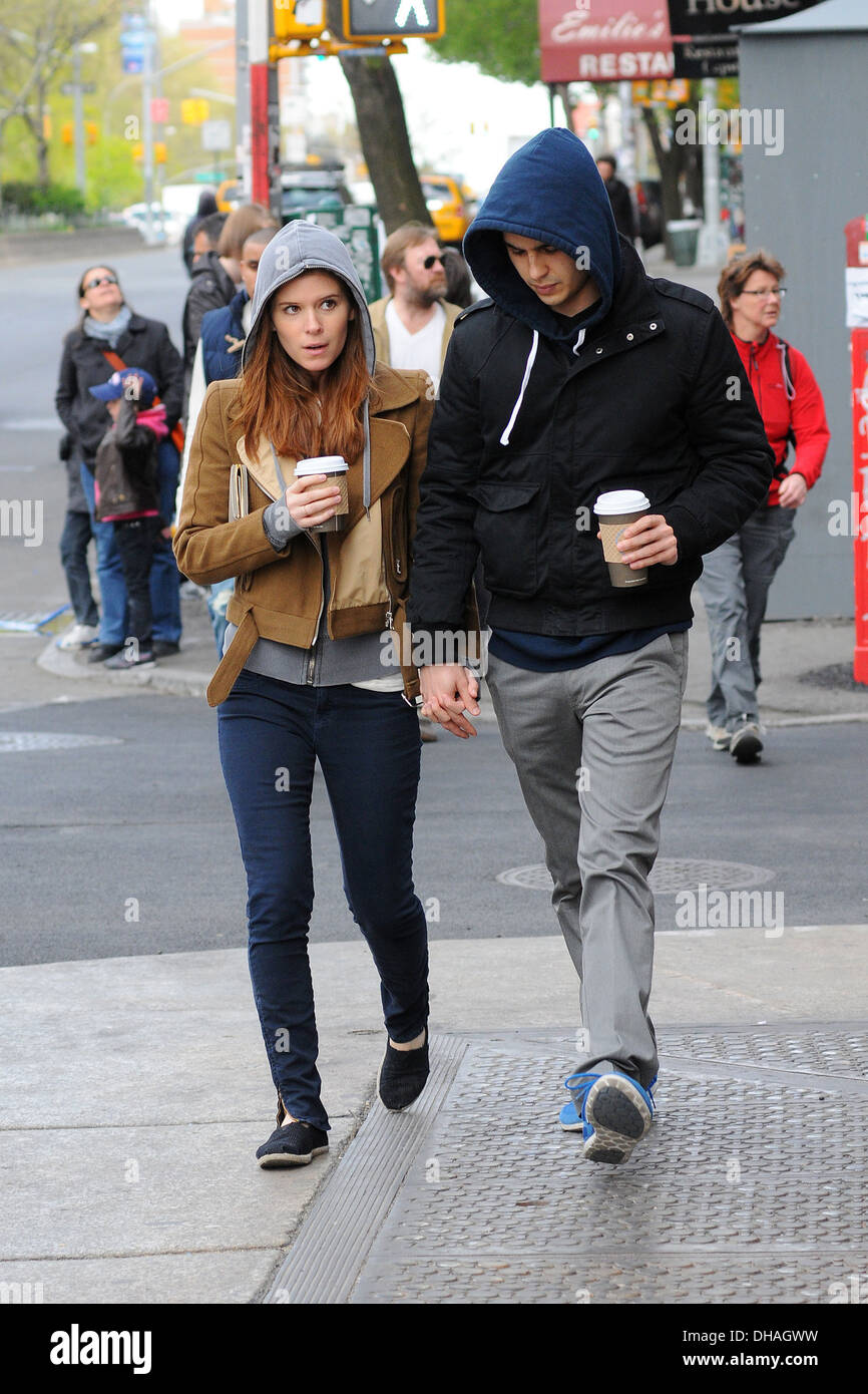 Kate Mara and her boyfriend Max Minghella out and about in Manhattan New  York City USA - 12.04.12 Stock Photo - Alamy