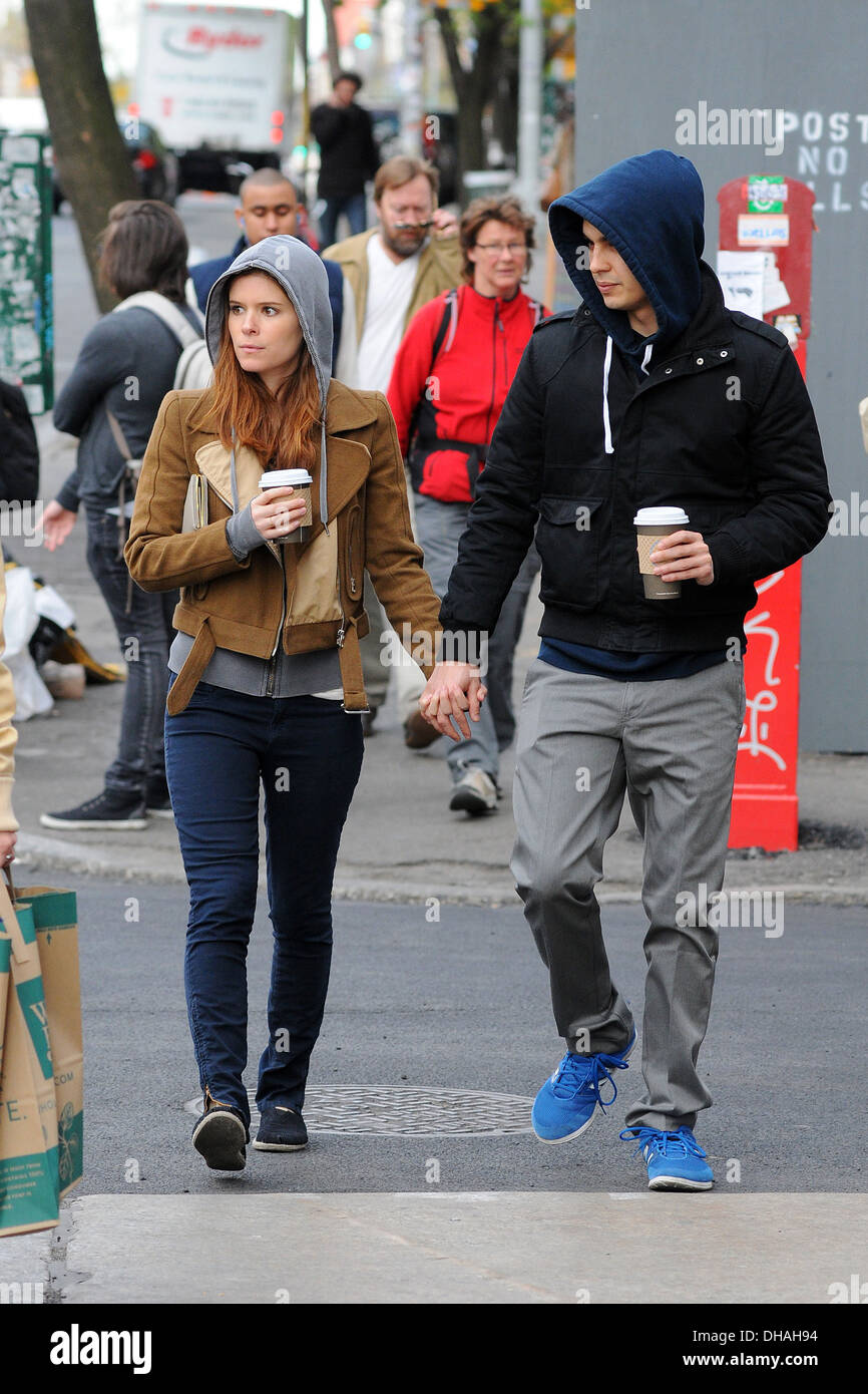 Kate Mara and her boyfriend Max Minghella out and about in Manhattan New  York City USA - 12.04.12 Stock Photo - Alamy