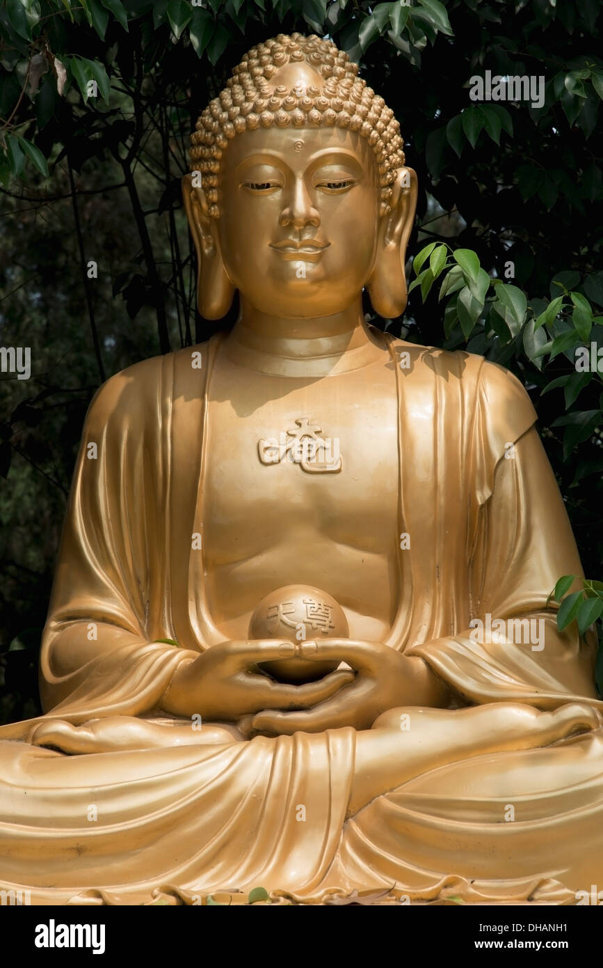 A Golden Statue Of Buddha Stock Photo Alamy