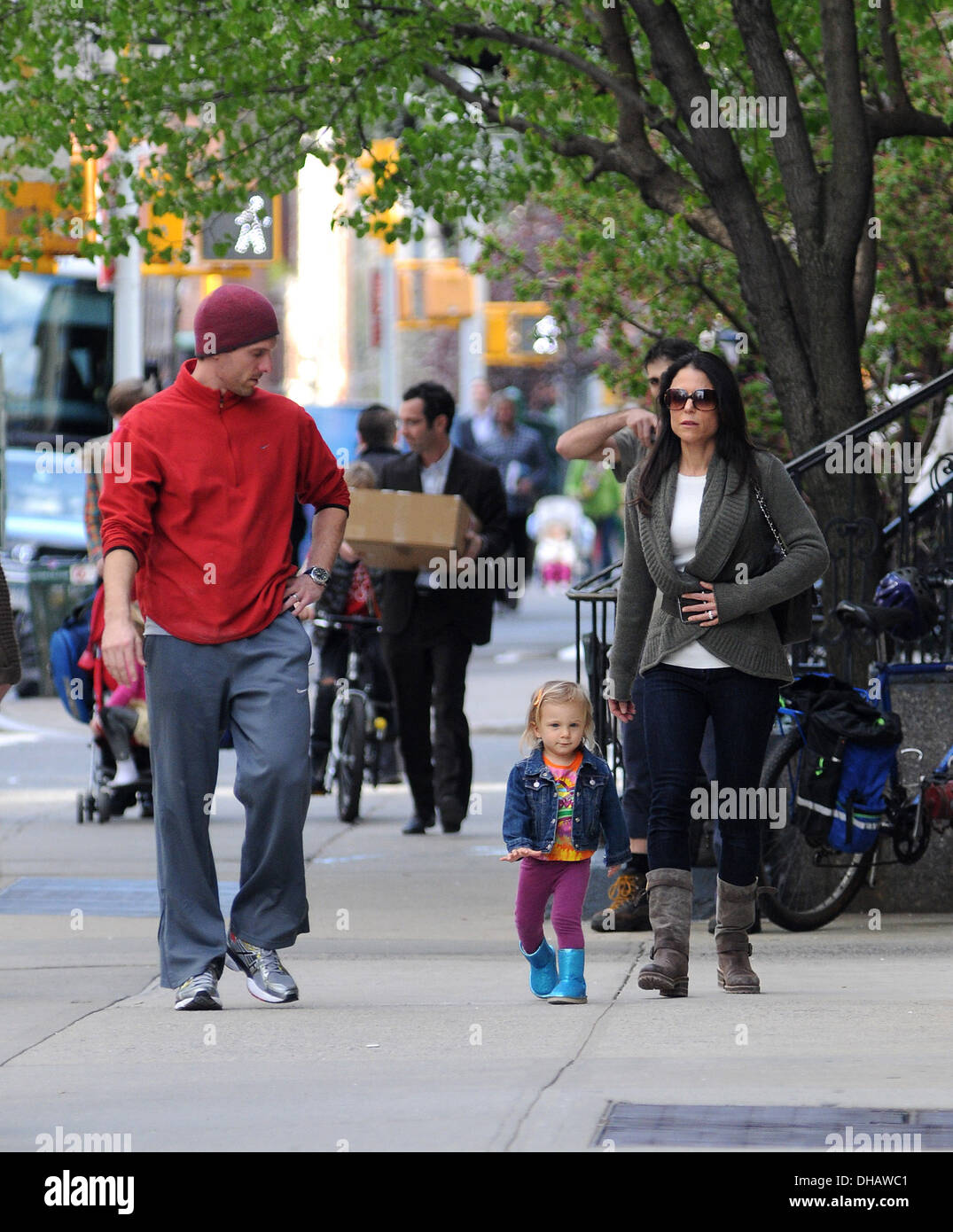 Jason Hoppy his wife Bethenny Frankel and their daughter Bryn go for a