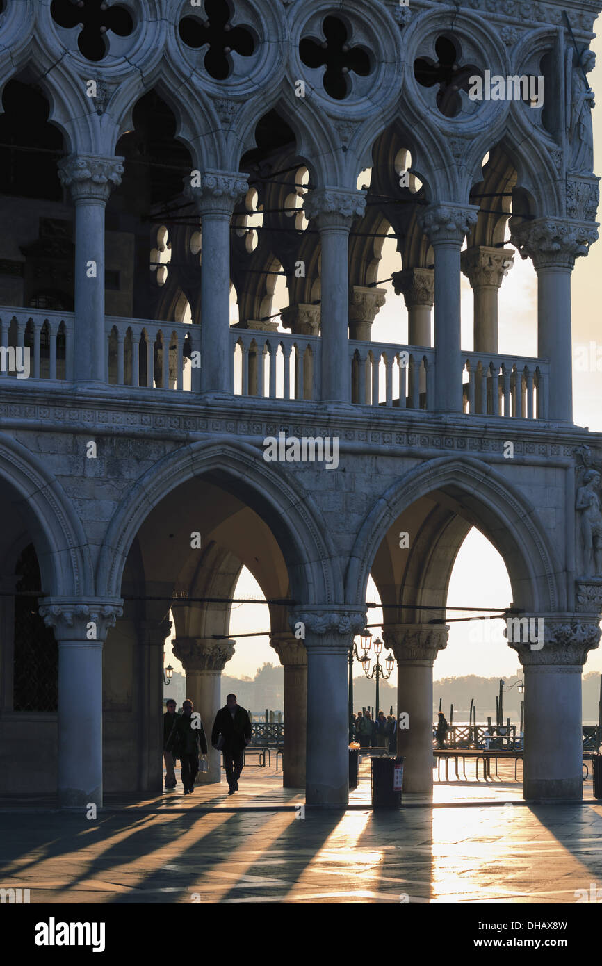 Venice railing decoration hi-res stock photography and images - Alamy