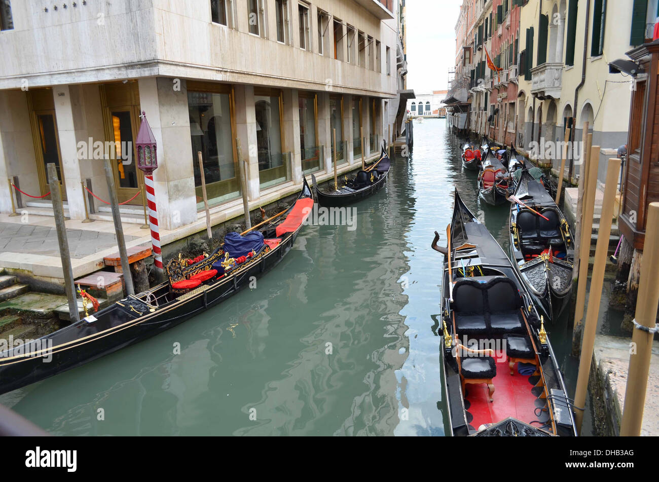 Venice Gondola Romantic Cruise Stock Photo - Alamy