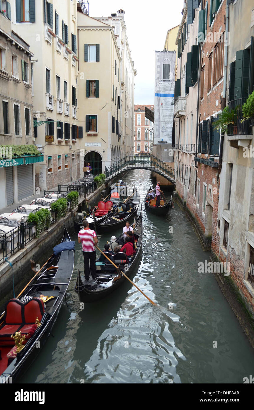 Venice Gondola Romantic Cruise Stock Photo - Alamy