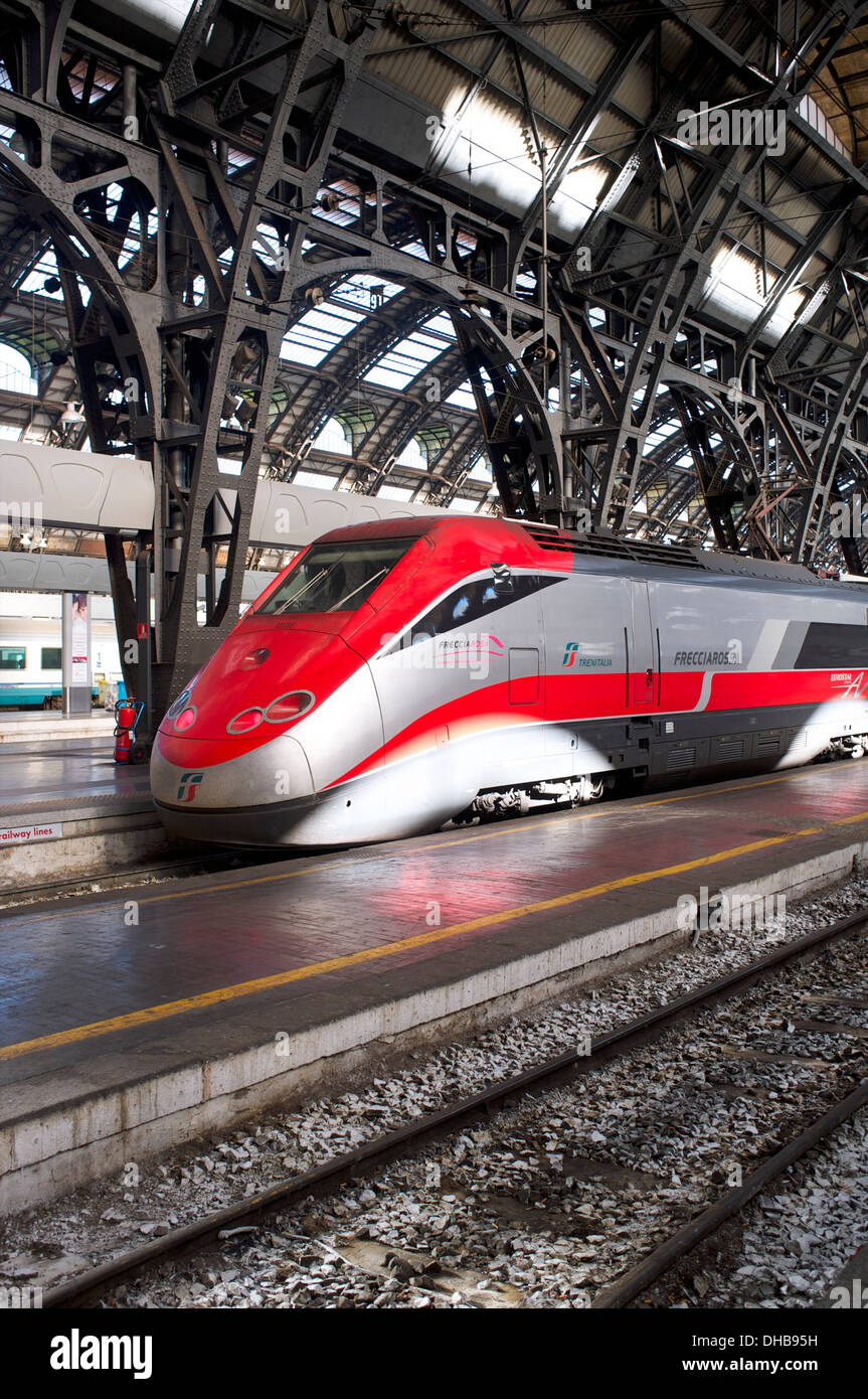 Trenitalia ETR 500 Freccia Rossa, Central Station, Milan, Lombardy, Italy Stock Photo