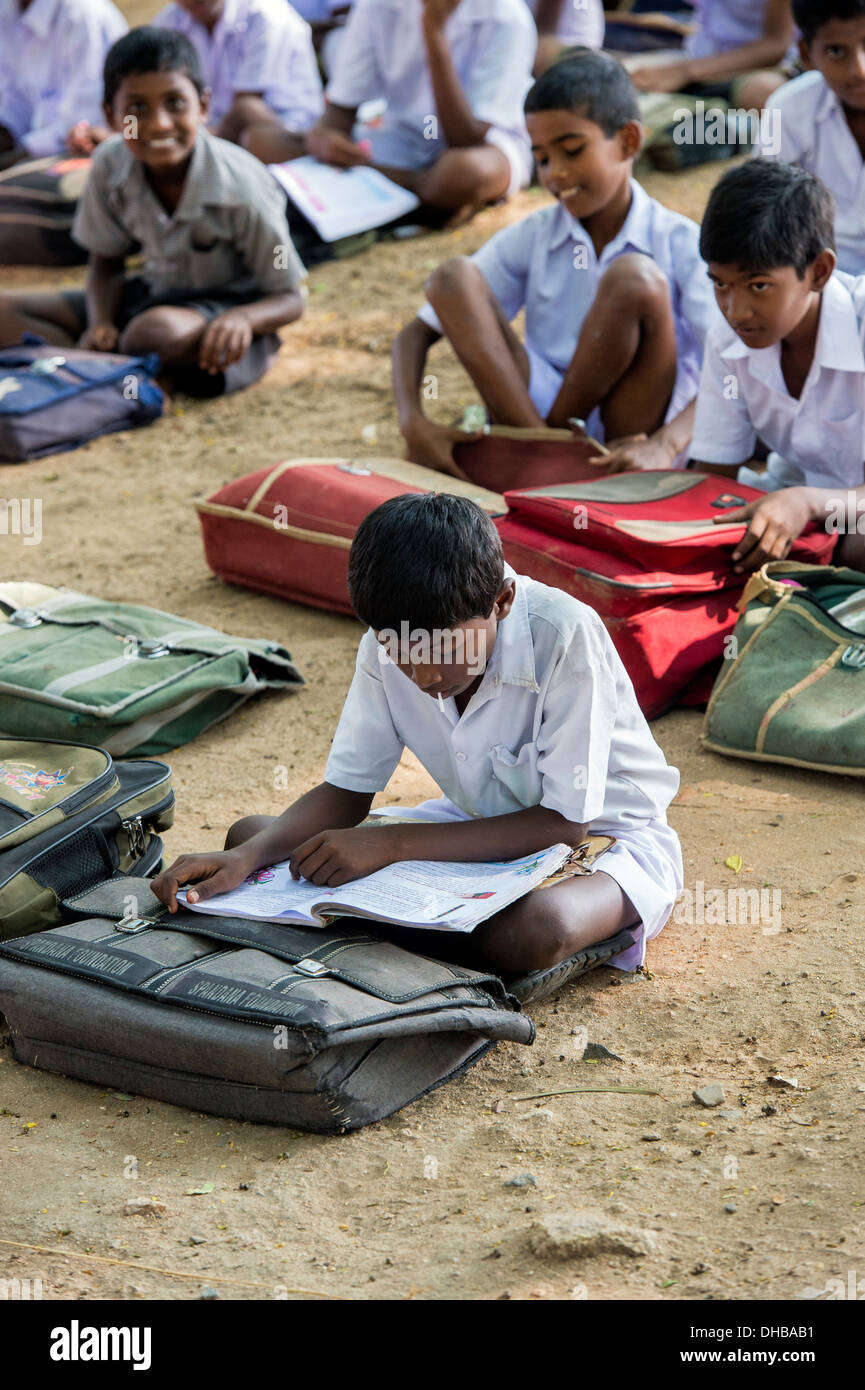 Indian children wearing school uniform hi-res stock photography and ...