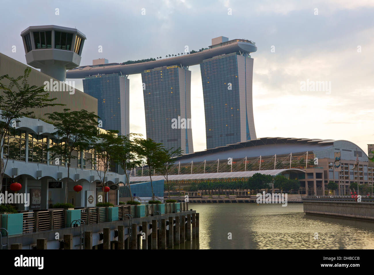 First Light At The Fullerton Bay Hotel, Singapore. Stock Photo