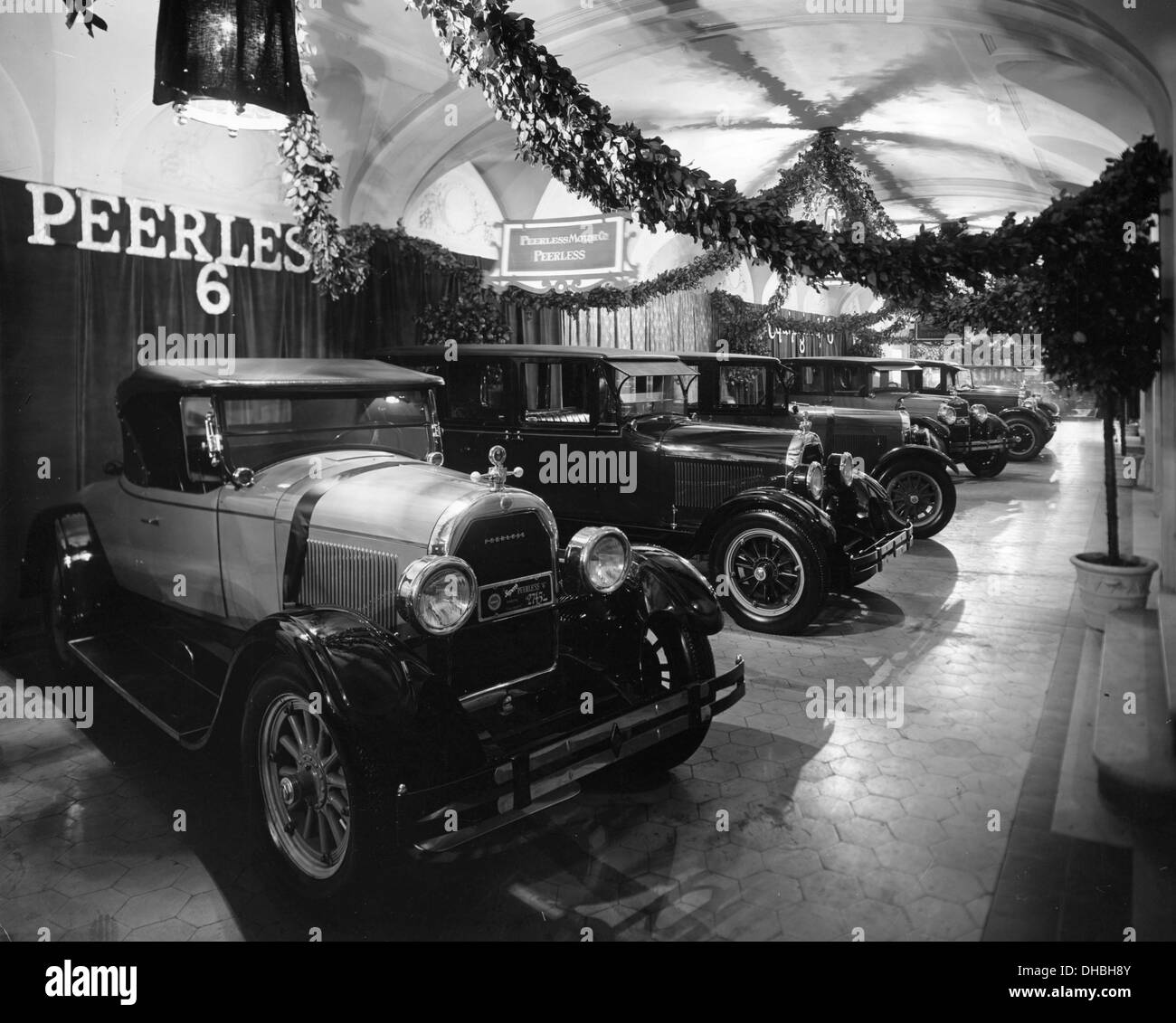 Peerless display at car show 1926 Stock Photo