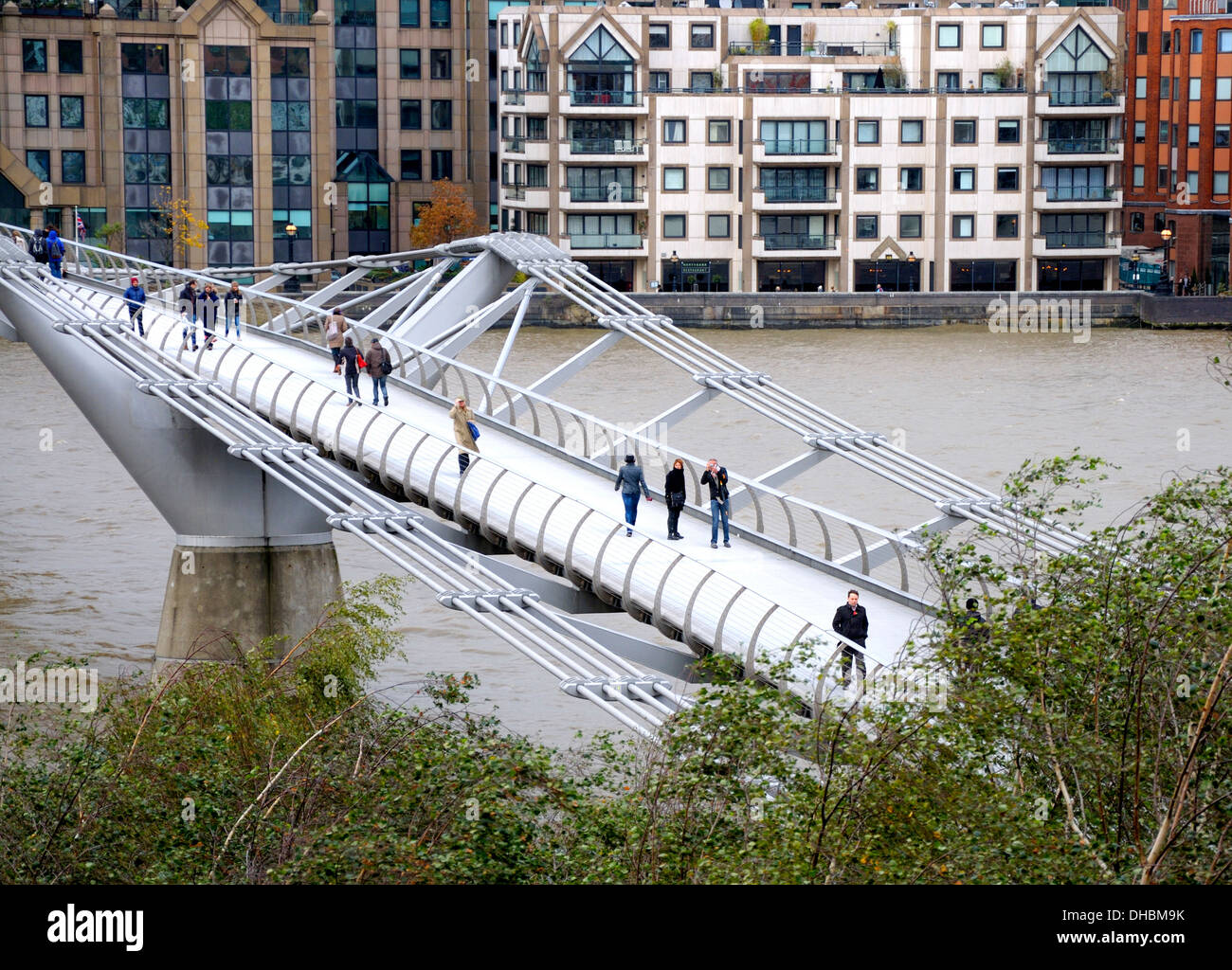 London, England, UK. London Millennium Footbridge (June 2000) steel suspension bridge across the Thames, seen from South Bank Stock Photo