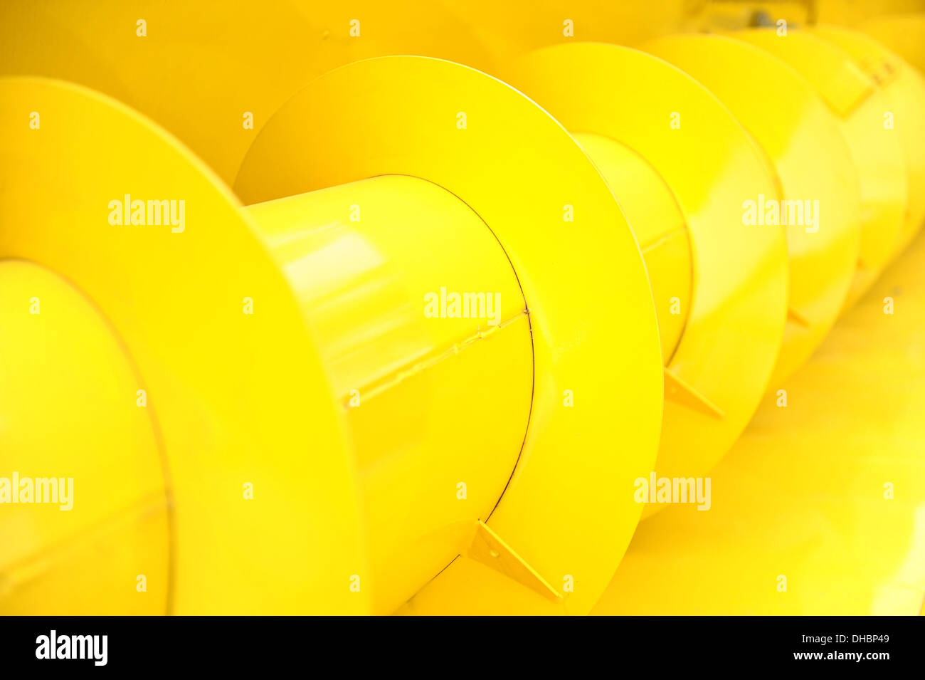 Yellow blade hi-res stock photography and images - Alamy