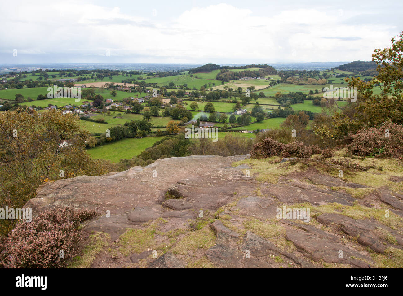 the-kitty-s-stone-monument-on-southern-bickerton-hill-cheshire-england