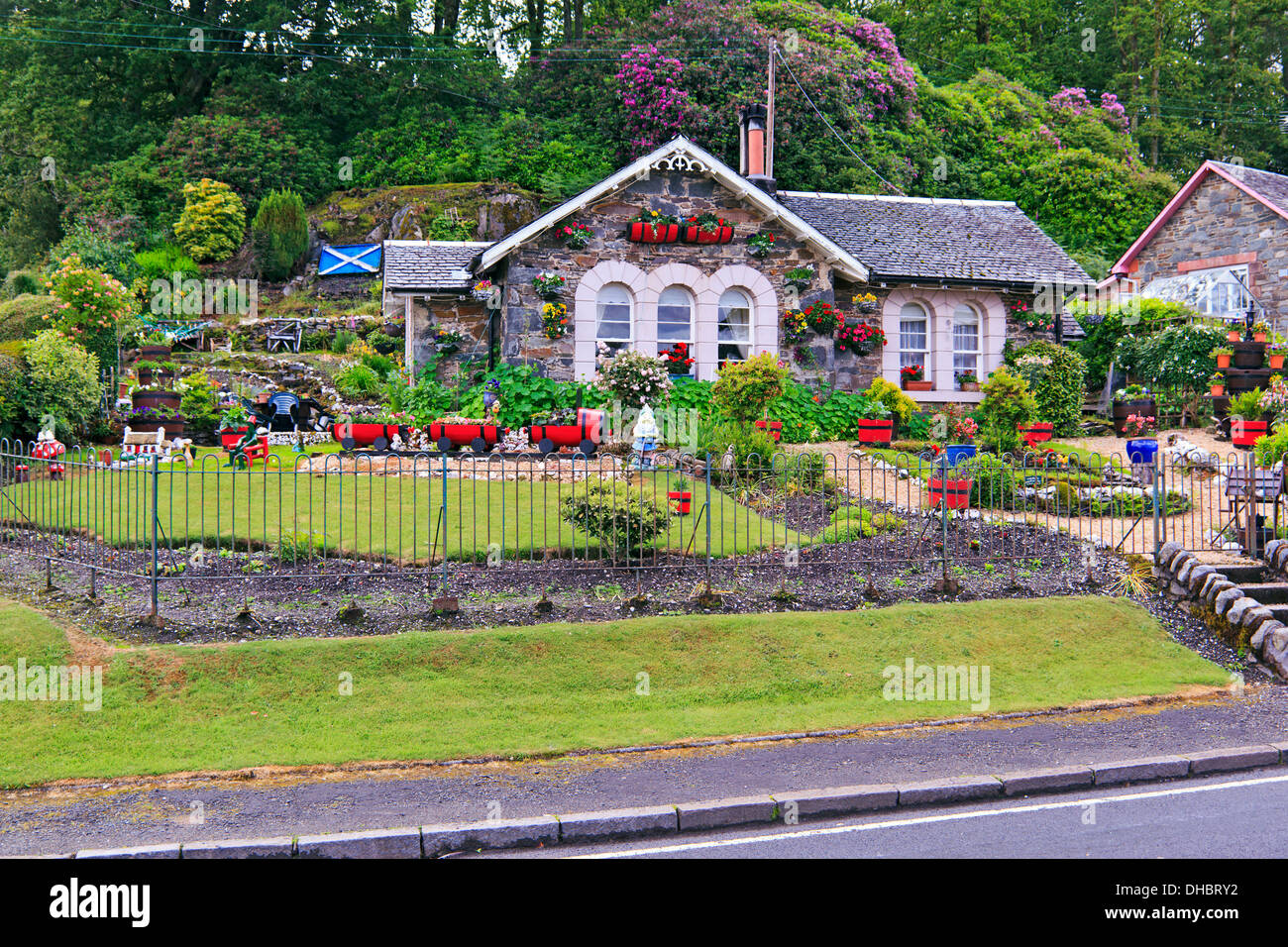 Cottage Garden at Aldochlay by Loch Lomond, Scotland Stock Photo Alamy