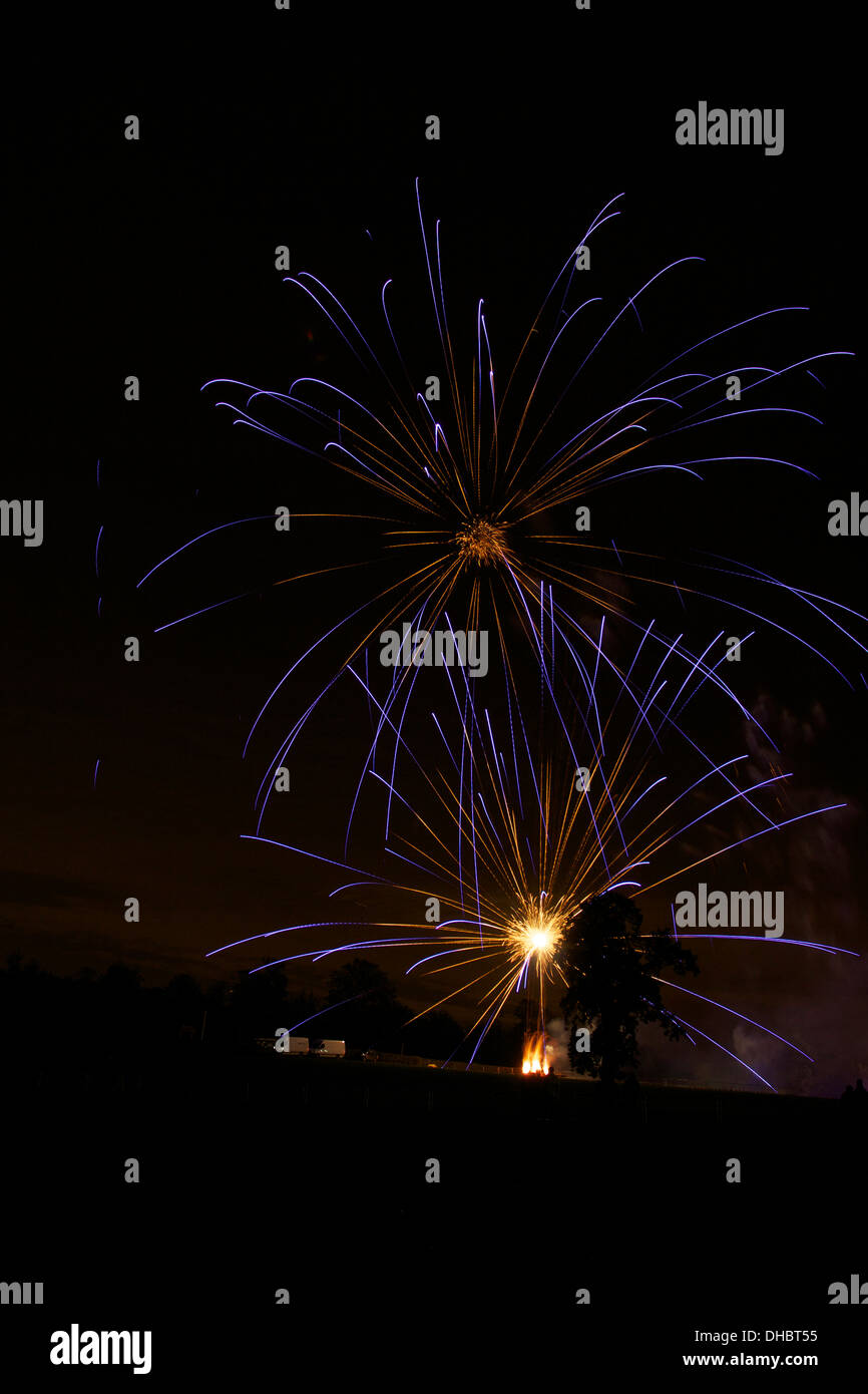 Funfair fireworks hi-res stock photography and images - Alamy