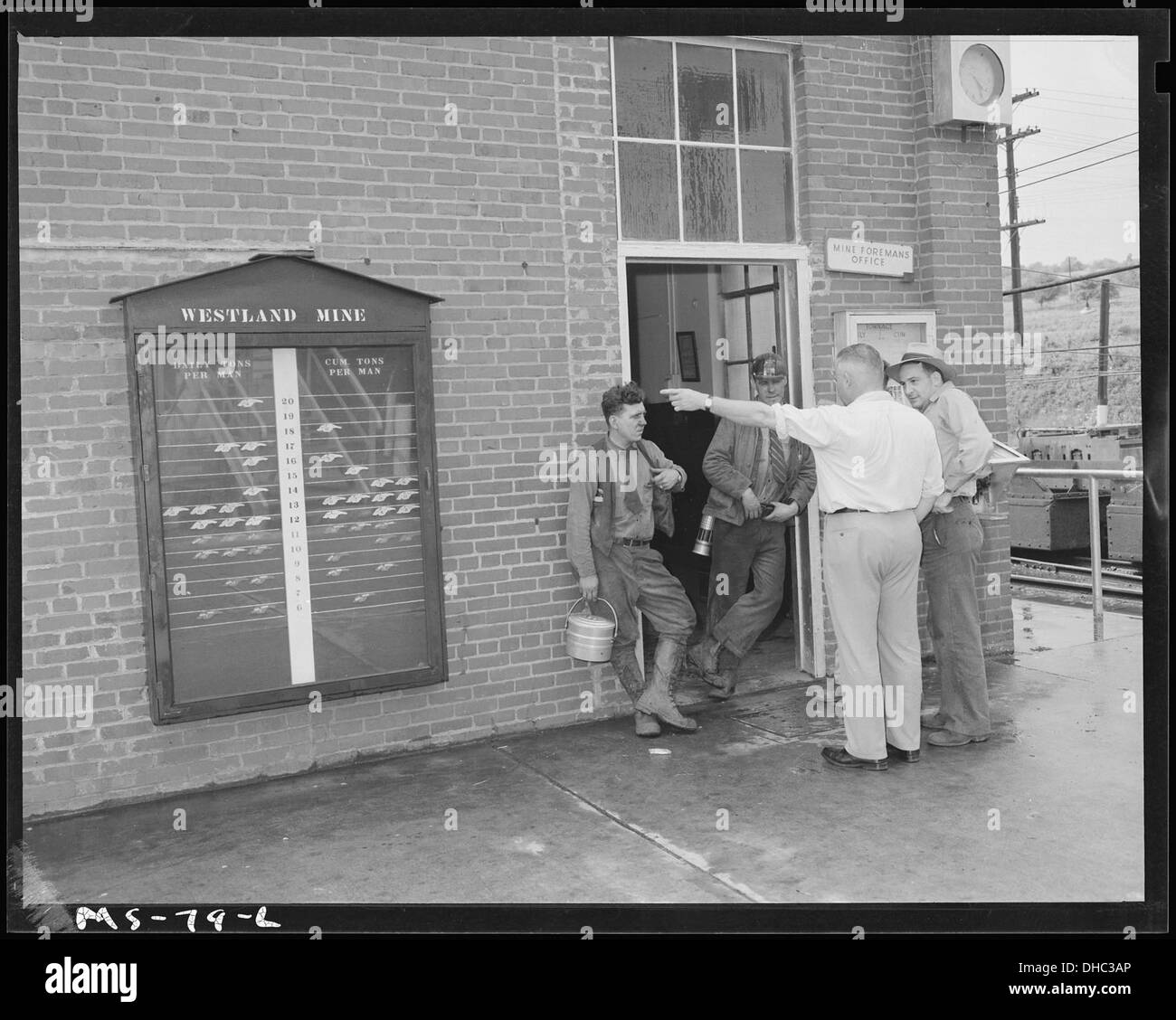 Group of miners at foreman's office. Pittsburgh Coal Company, Westland Mine, Westland, Washington County, Pennsylvania. 540258 Stock Photo