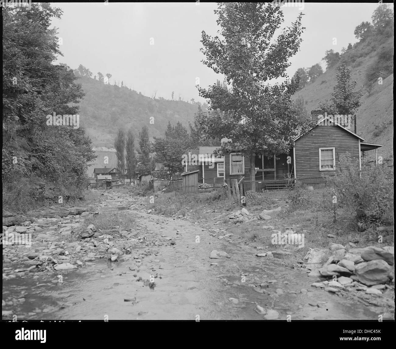 Old railroad bed hi-res stock photography and images - Alamy