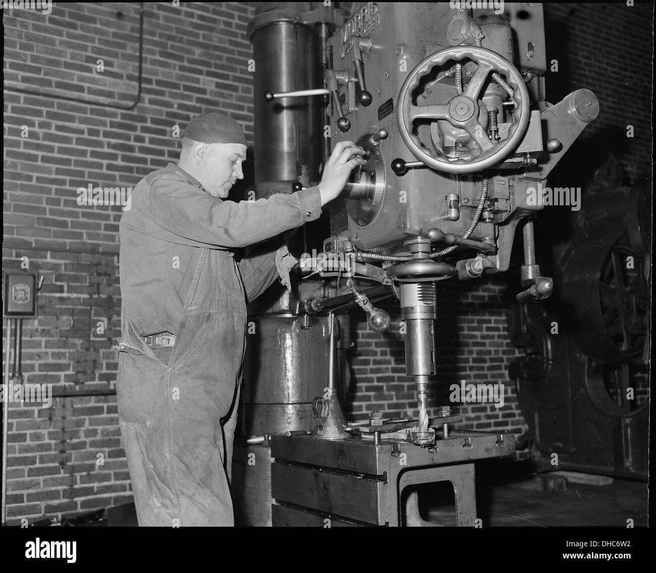Machinist. The Pocahontas Corporation, Mines 33-34, Bishop, Tazewell County, Virginia. 541079 Stock Photo