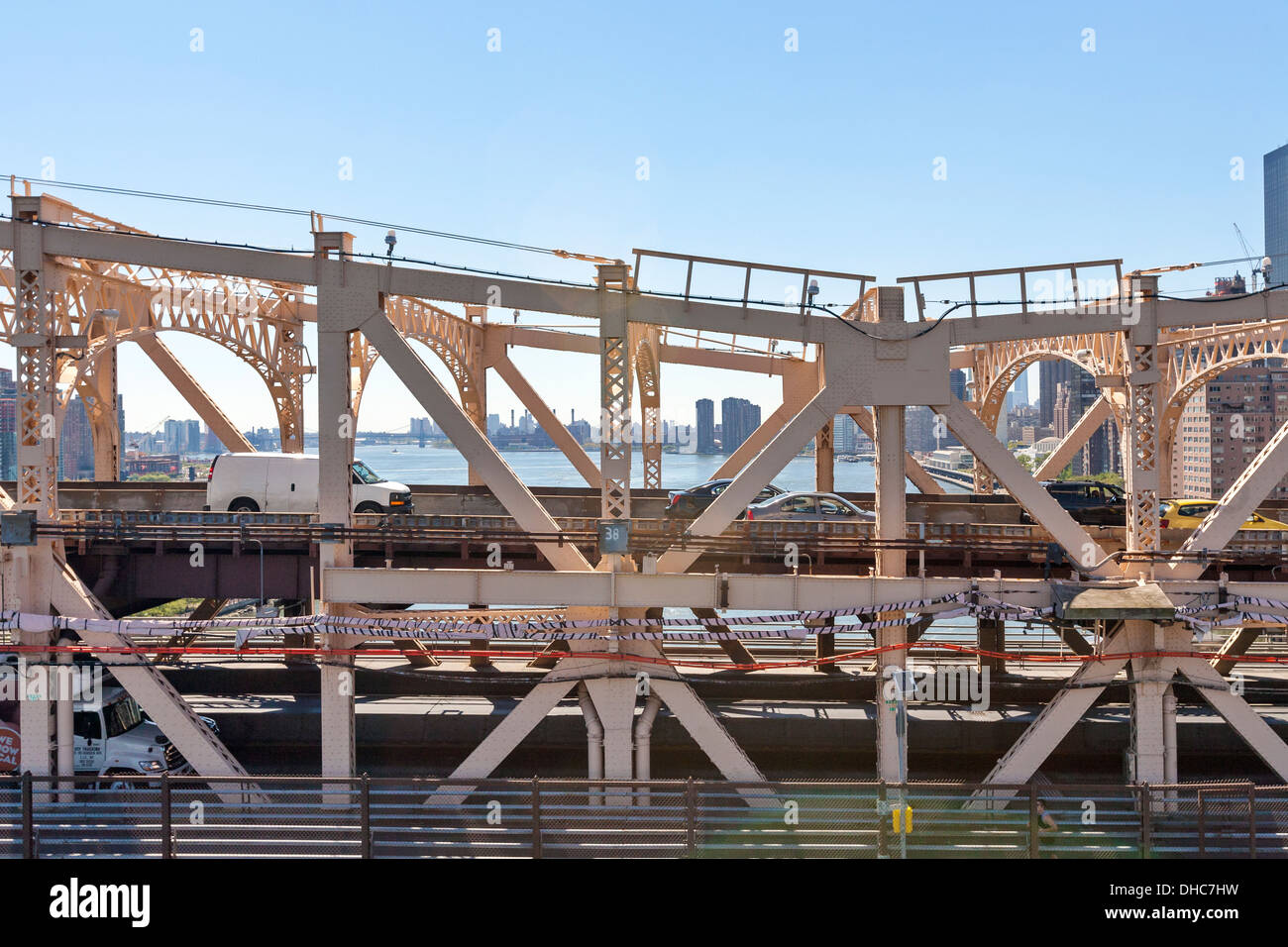 A view of the 59th Street Bridge connecting Roosevelt Island to Manhattan, New York City Stock