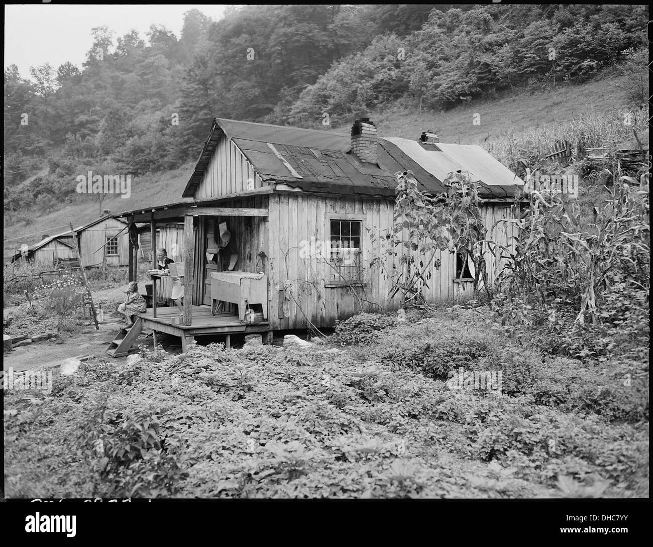 One of the houses rented to miners in this mine. P V & K Coal Company, Clover Gap Mine, Lejunior, Harlan County... 541360 Stock Photo