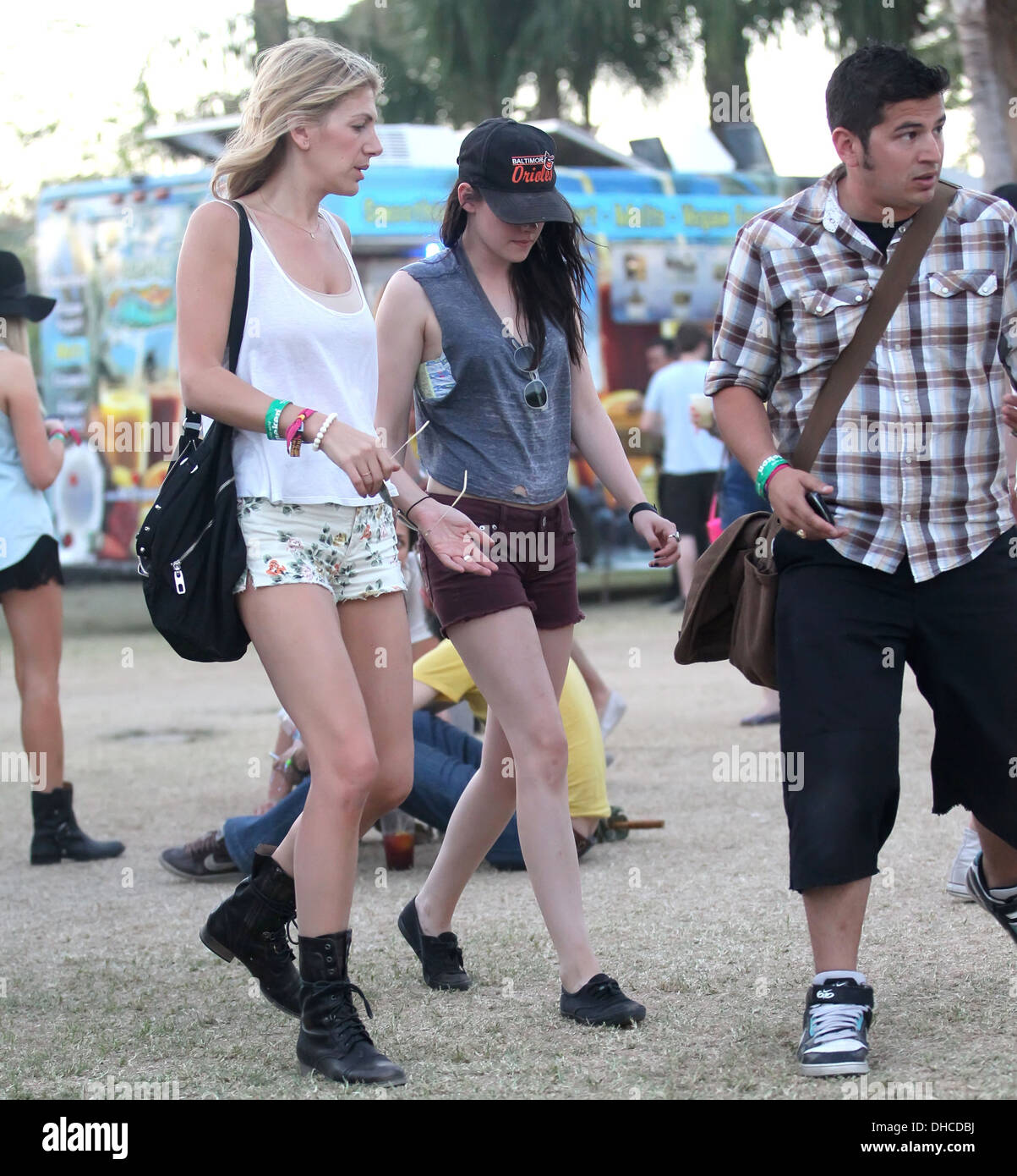 Kristen Stewart Celebrities at 2012 Coachella Valley Music and Arts  Festival - Week 2 Day 2 Indio California - 21.04.12 Stock Photo - Alamy