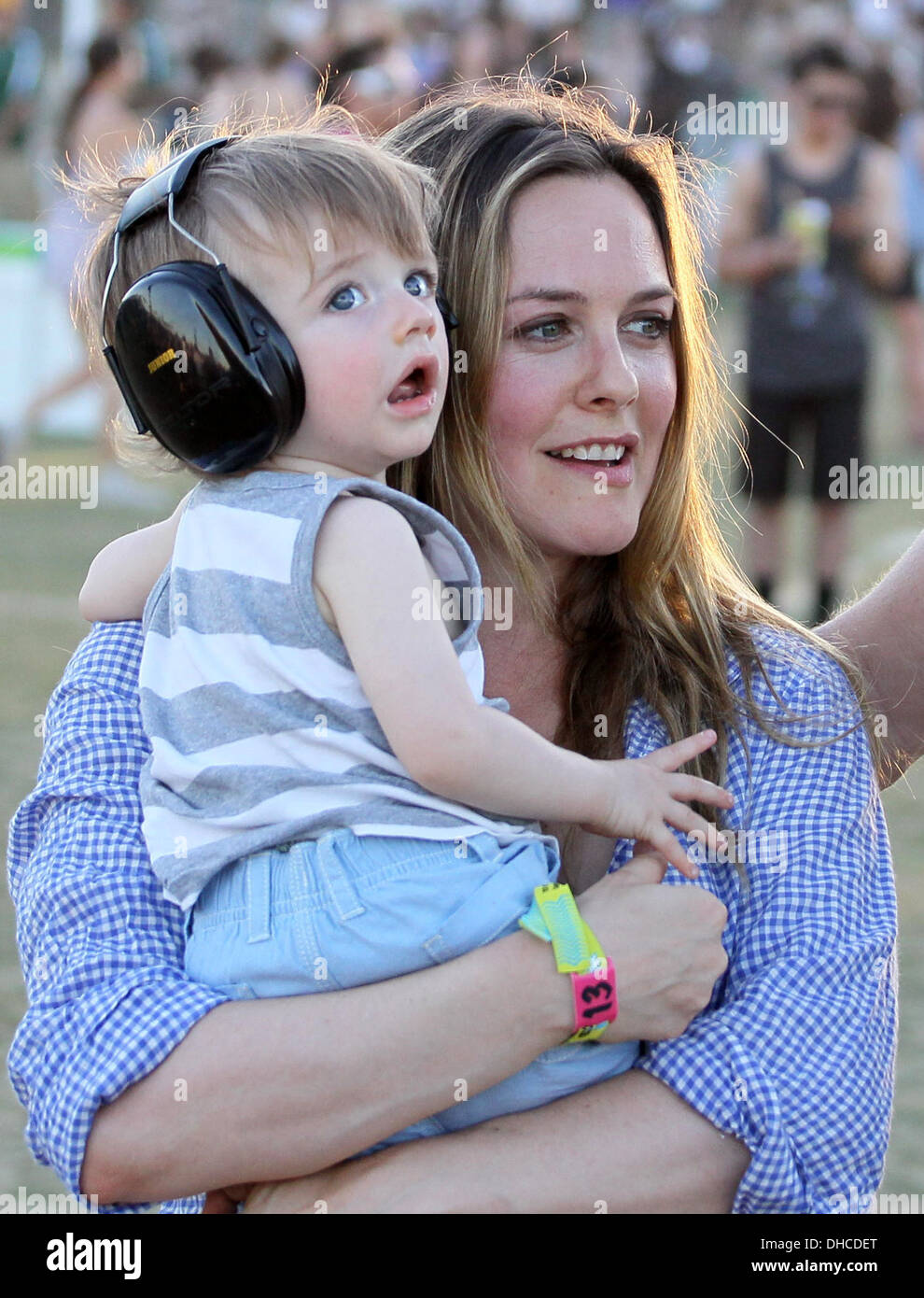 Alicia Silverstone and son Bear Blu Jarecki Celebrities at 2012 Coachella Valley Music and Arts Festival - Week 2 Day 2 Indio Stock Photo